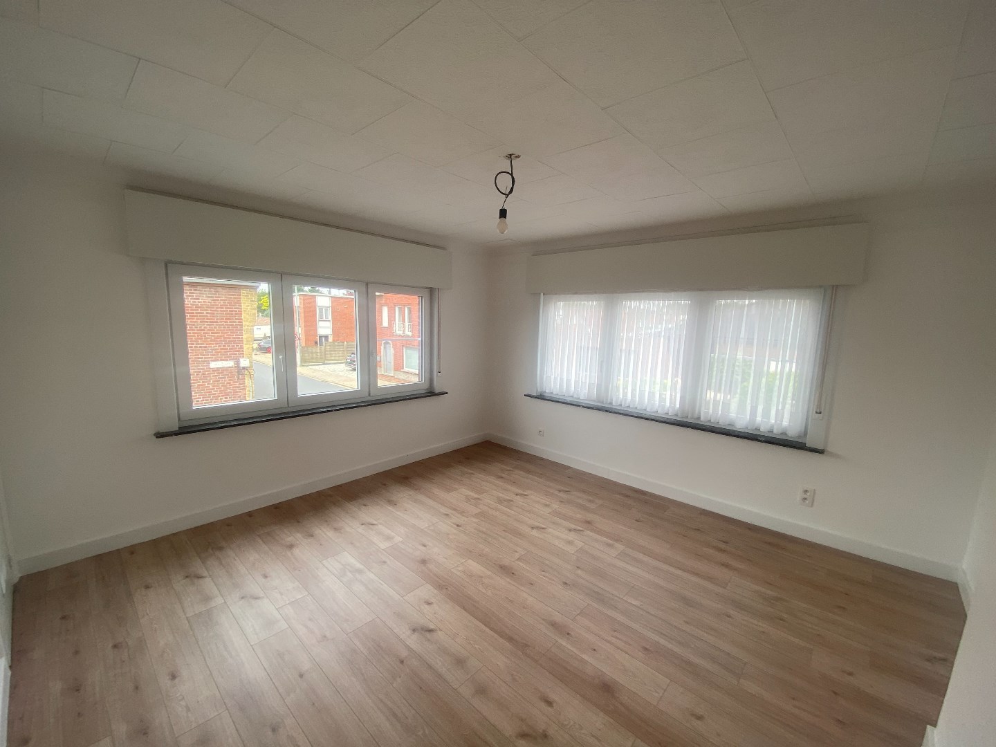 Ruime woning met 3 slaapkamers en tuin nabij het centrum van Wakken 