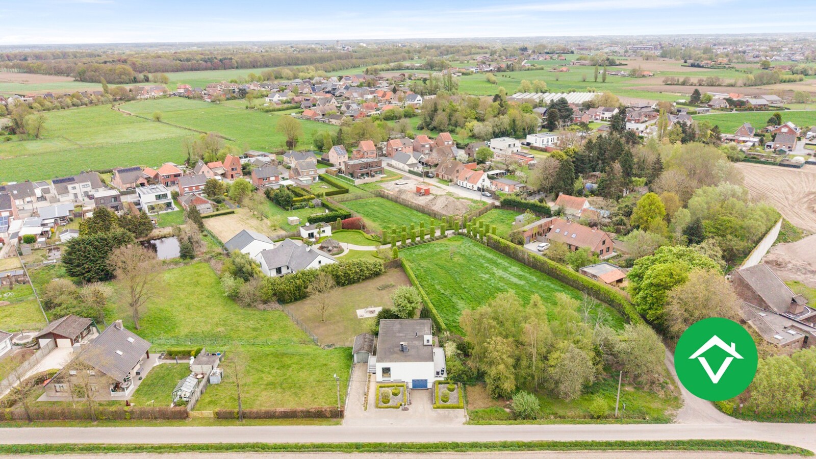 Alleenstaande woning met uitgestrekte vergezichten te Wijnendale 