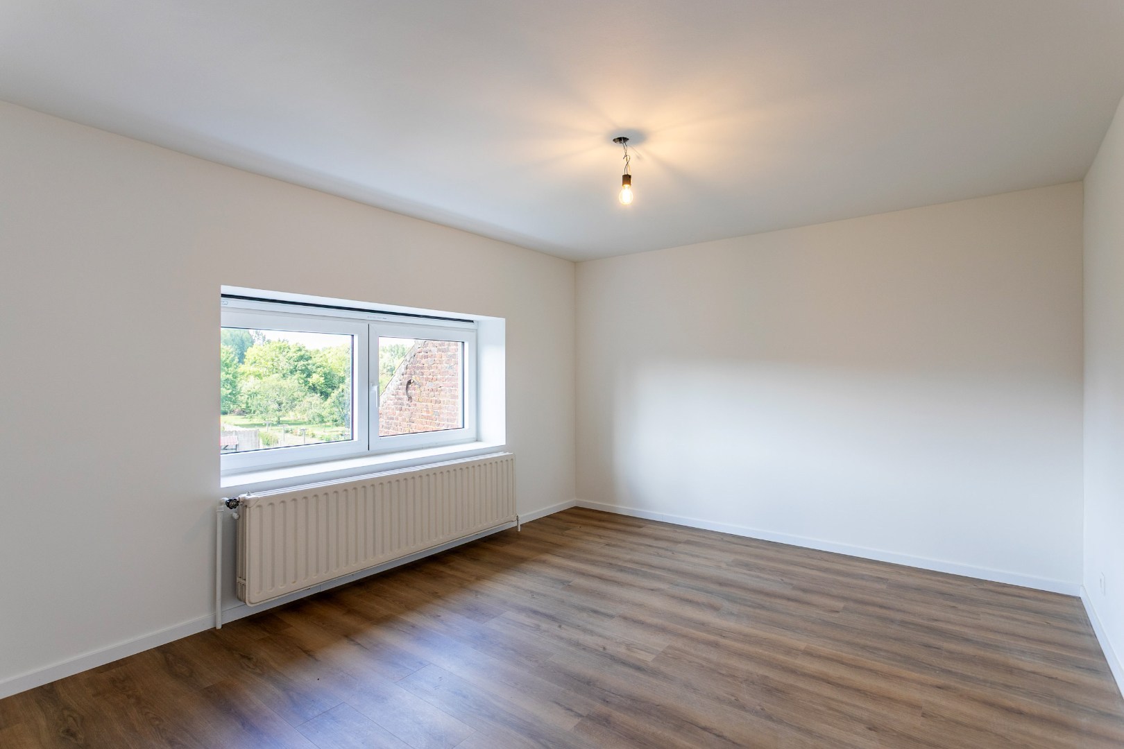 Instapklare woning (EPC:B) met 3 slpk, tuin en garage 