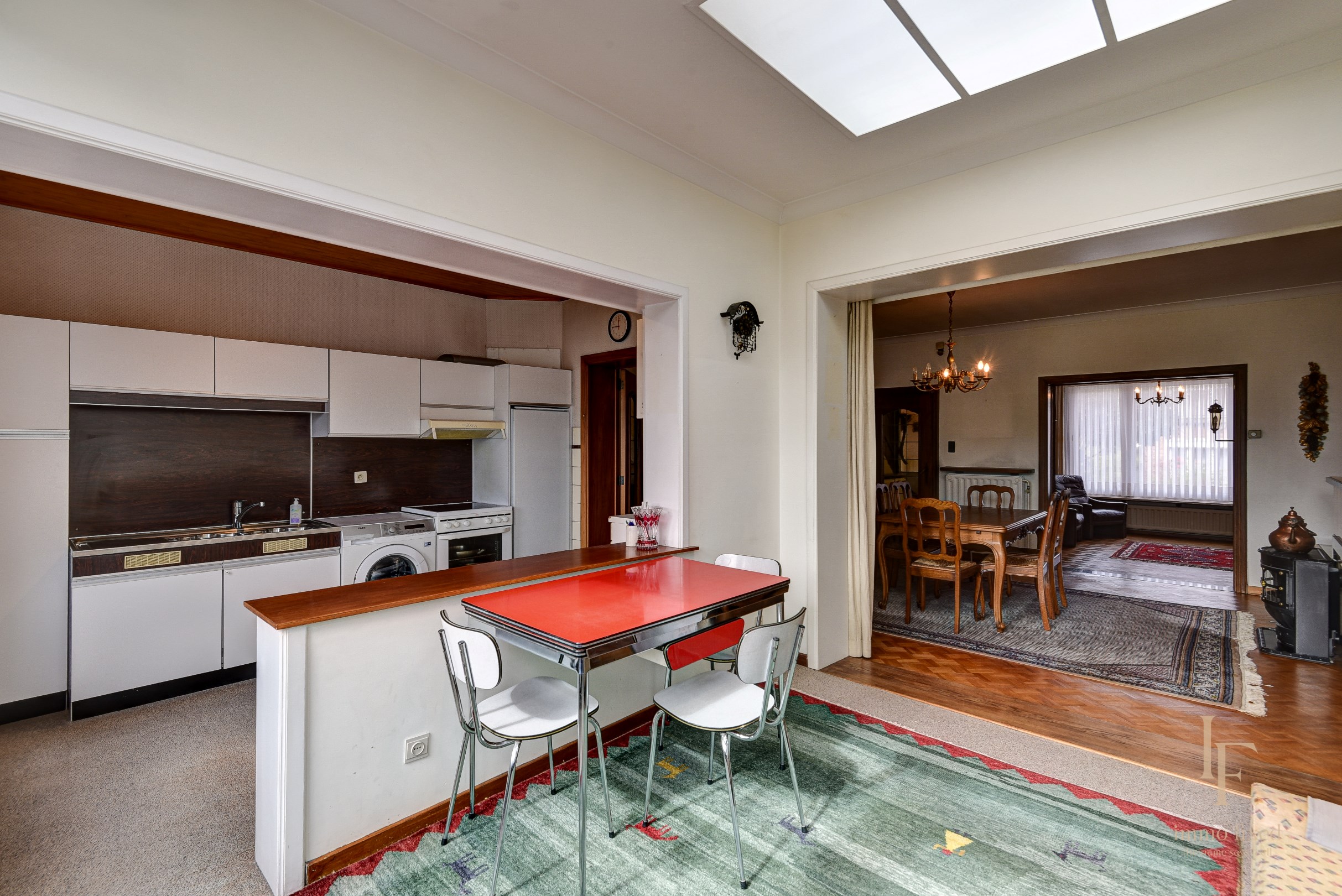 Te renoveren woning met tuin en garage in Wilrijk! 