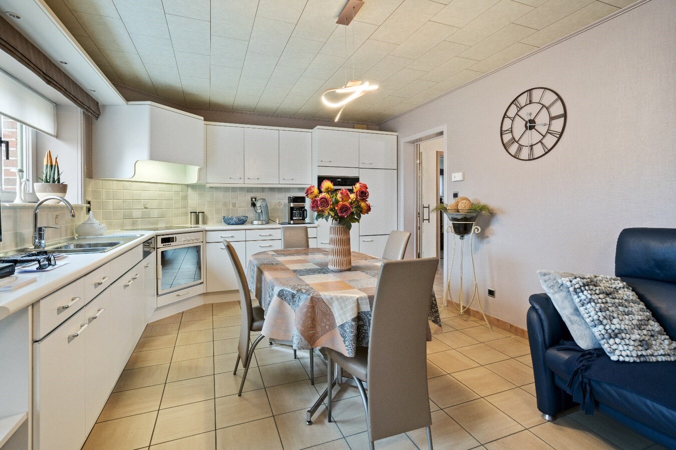 Ruime alleenstaande woning met loods op ruim perceel te Klerken 