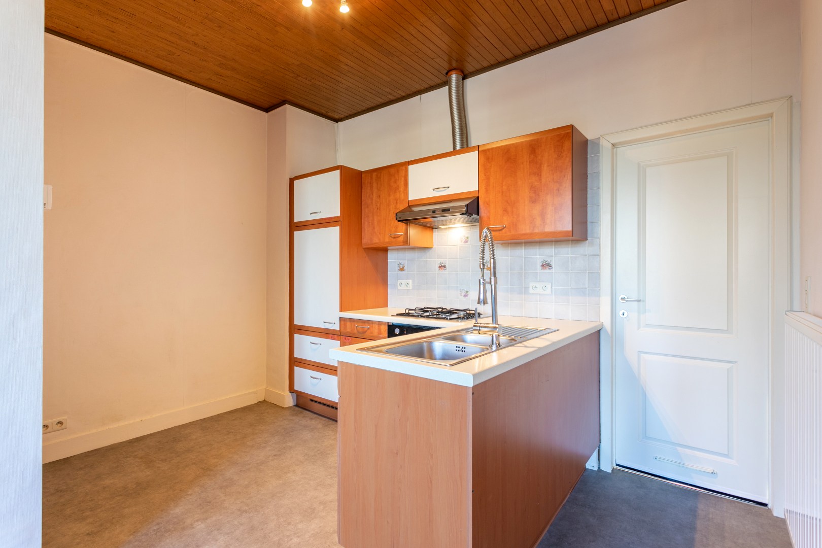 Opbrengsteigendom te koop met 3 app (+-90m²) 