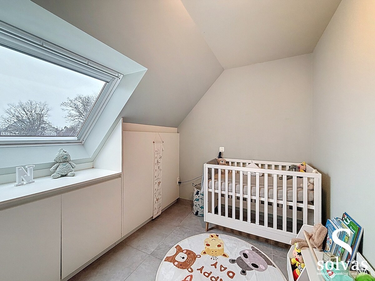 Instapklare, energiezuinige woning met zonnig terras in hartje Zomergem 