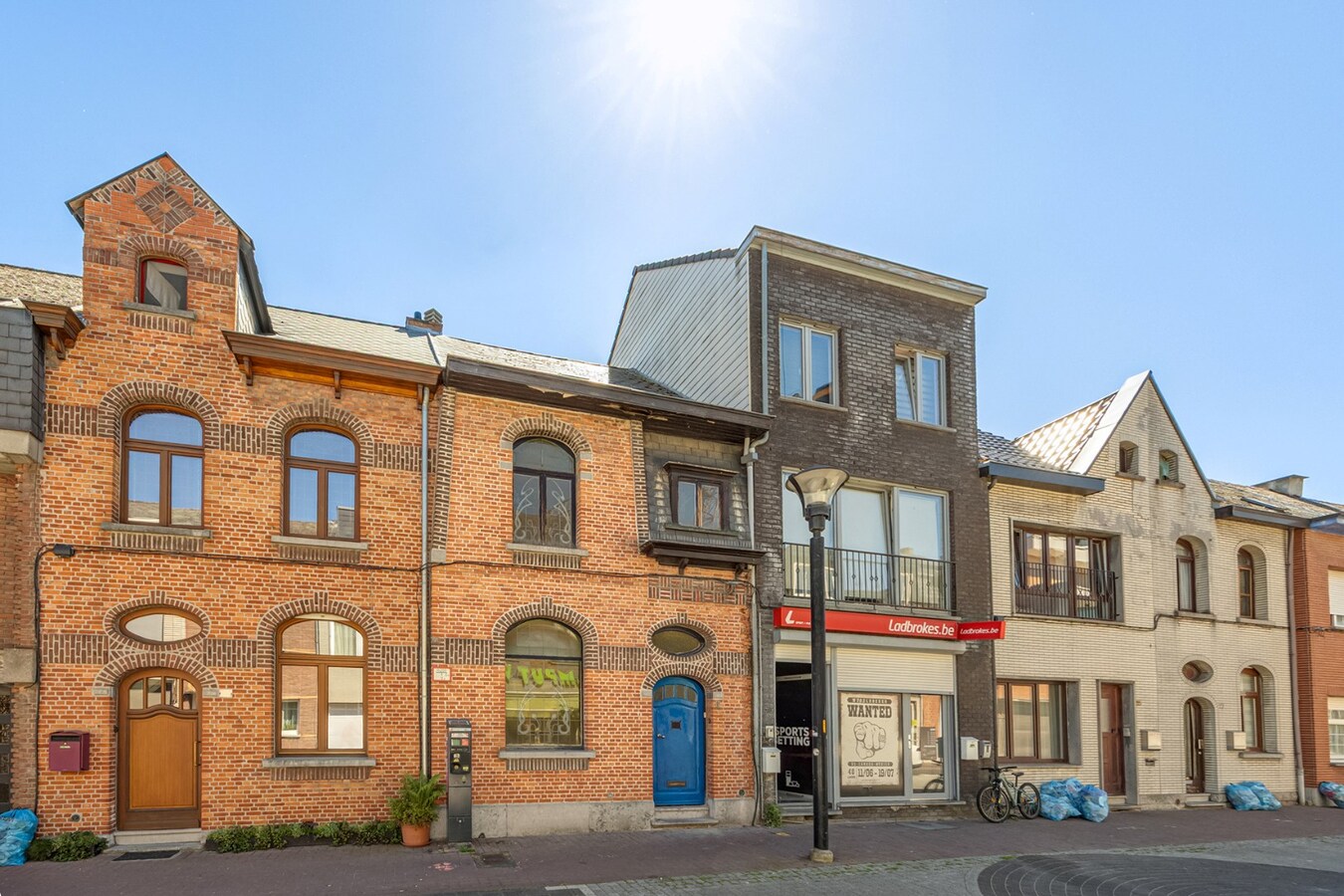 Woning met 3 slpk en gezellige tuin te Willebroek! 