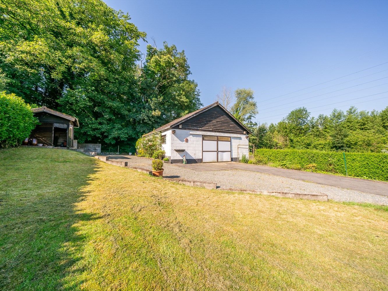 Woning met loods op gegeerde locatie 