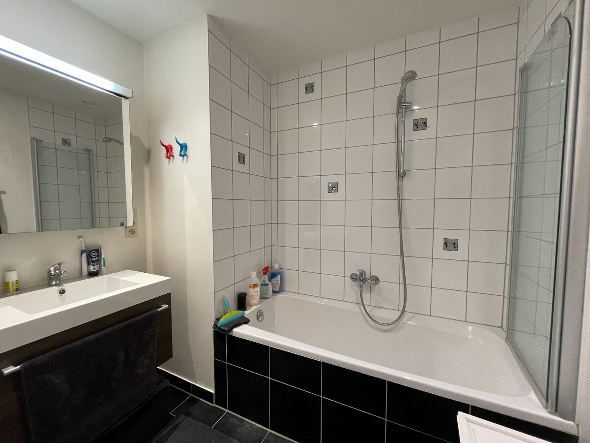 Ruim appartement met terras en 2 slaapkamers in Hasselt - energiezuinig met EPC-label B. 