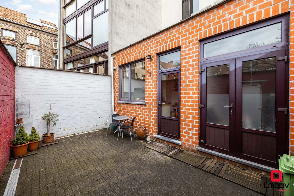 Bel-étage woning met 5 slaapkamers in Gent 