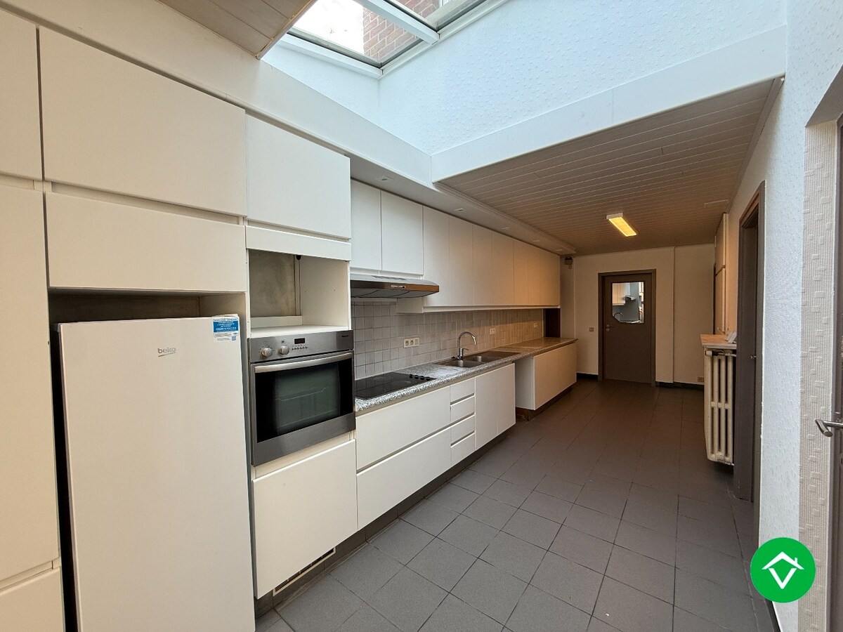 Handelspand met woonst te Roeselare 