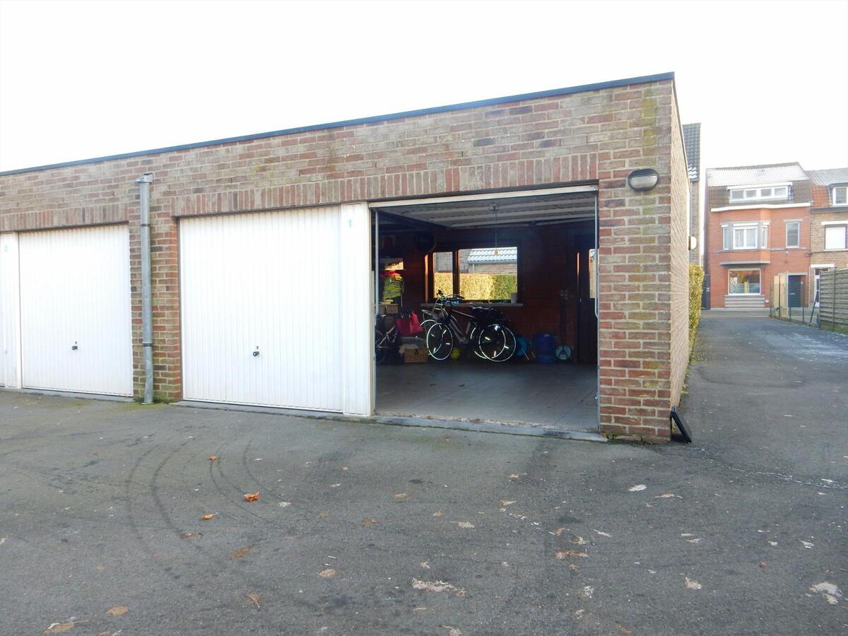 Instapklare woning met dubbele garage 