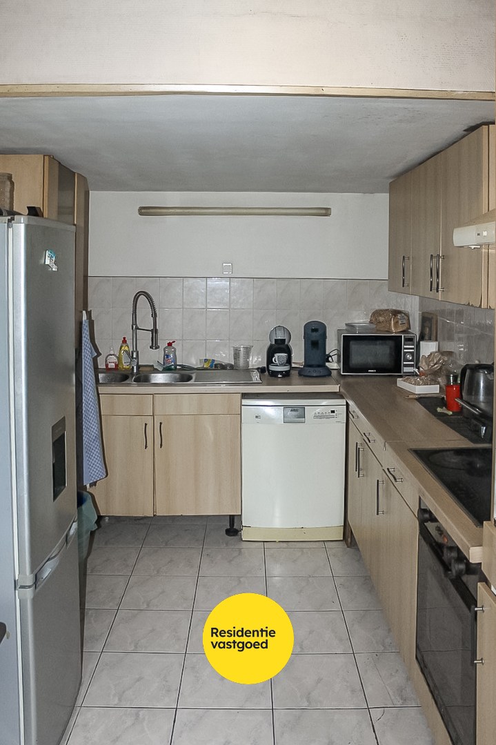 Ruime woning met dubbele garage en 6 slaapkamers in Bredene – ideaal renovatieproject 