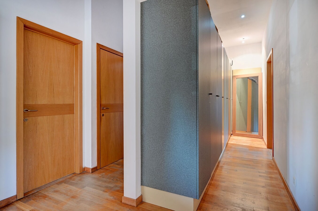 Uitzonderlijk kantoorgebouw met woonst 