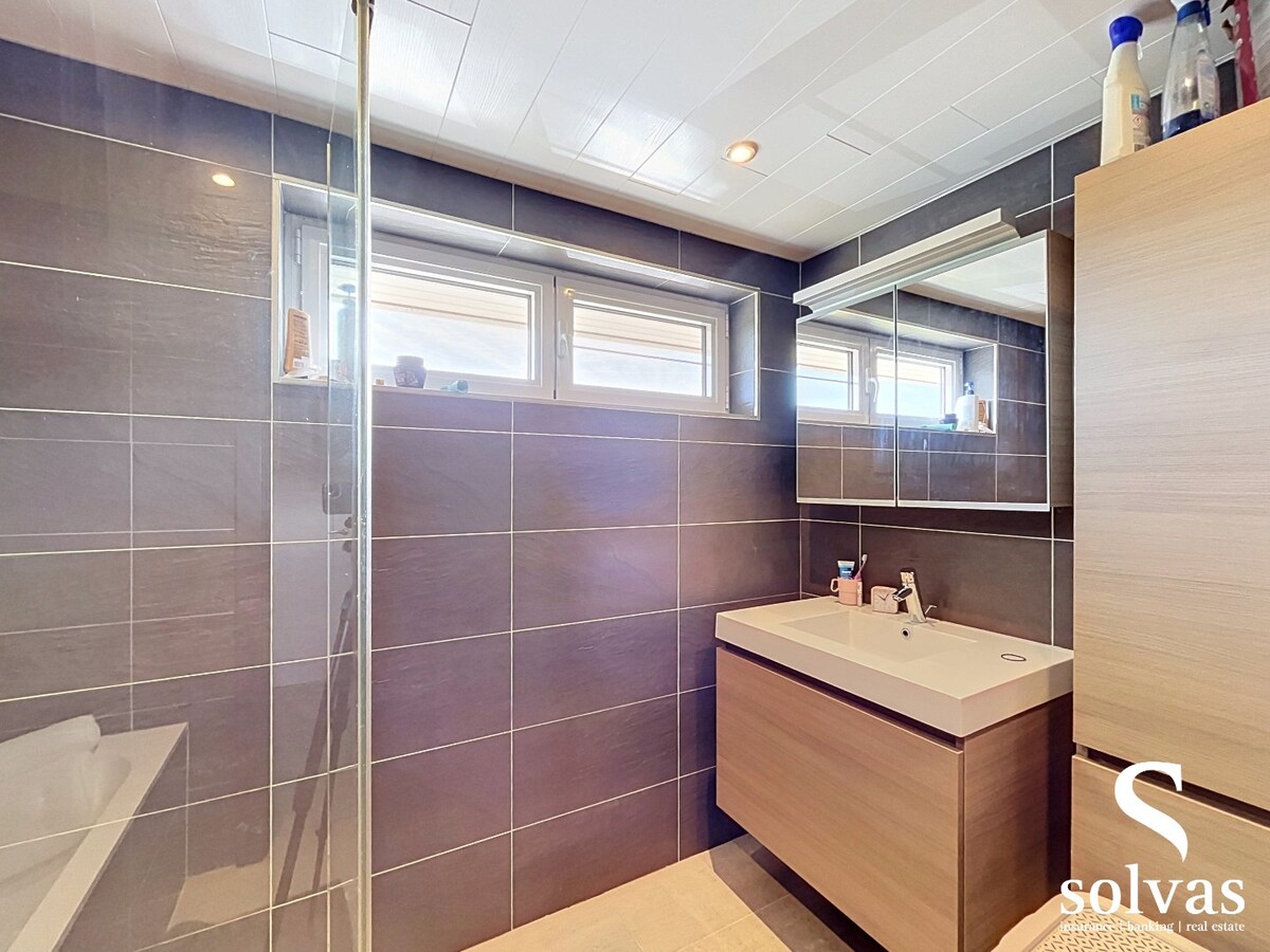 Gerenoveerde woning te Damme! 
