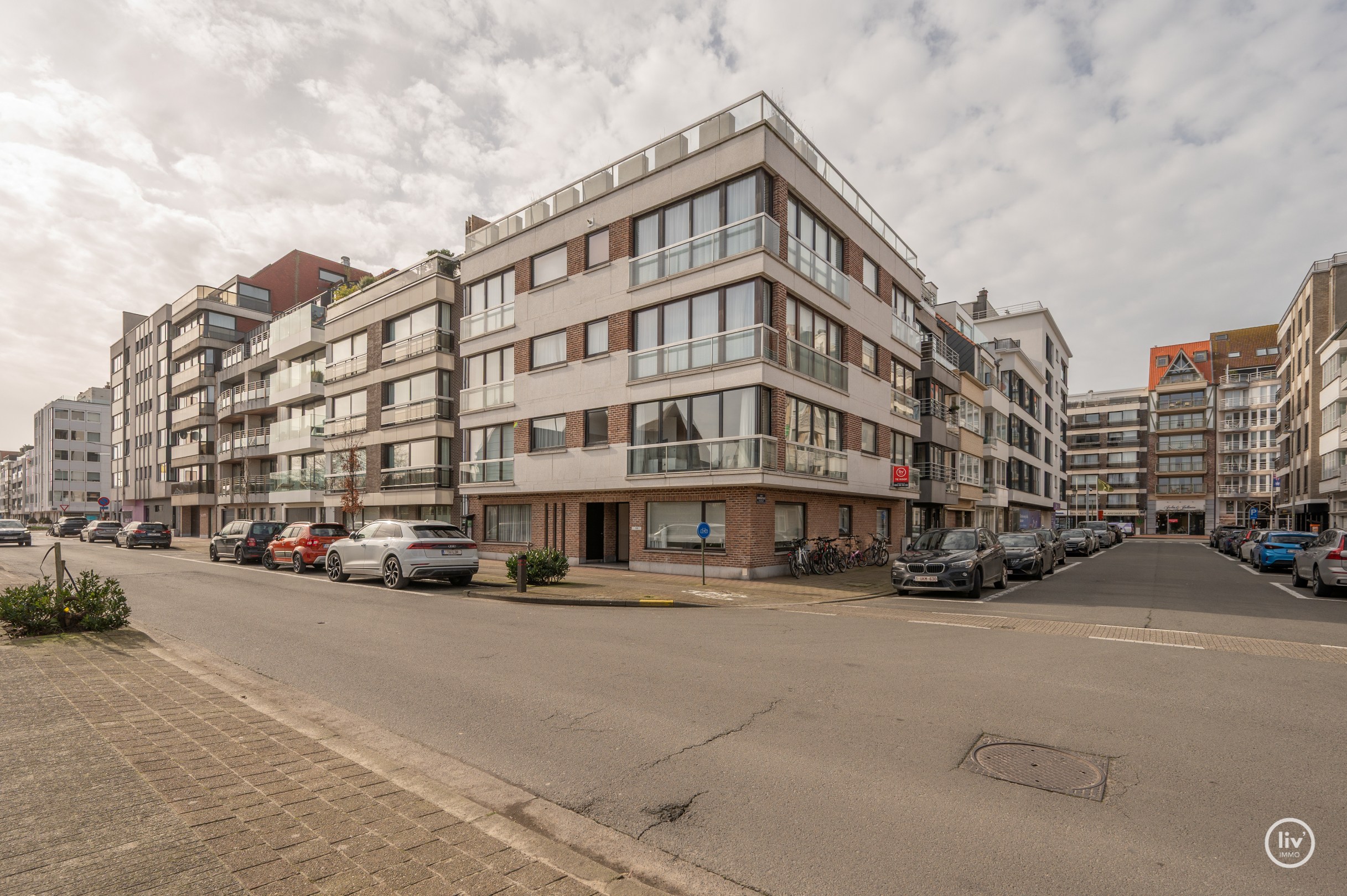 Lichtrijk 1-slaapkamerappartement op een aangename ligging vlakbij de Lippenslaan te Knokke. 
