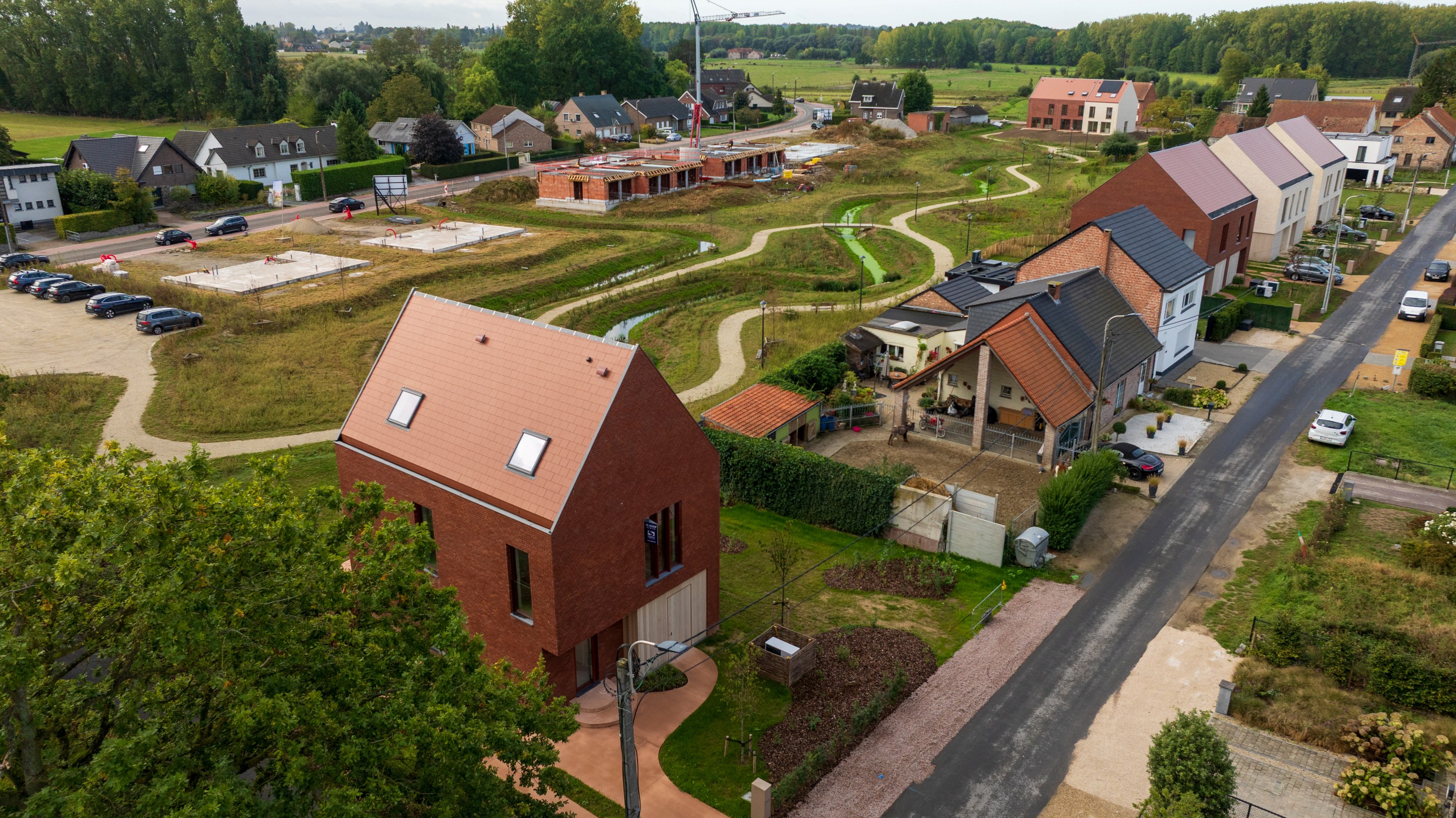 Nieuwbouw open bebouwing met 5 slaapkamers 