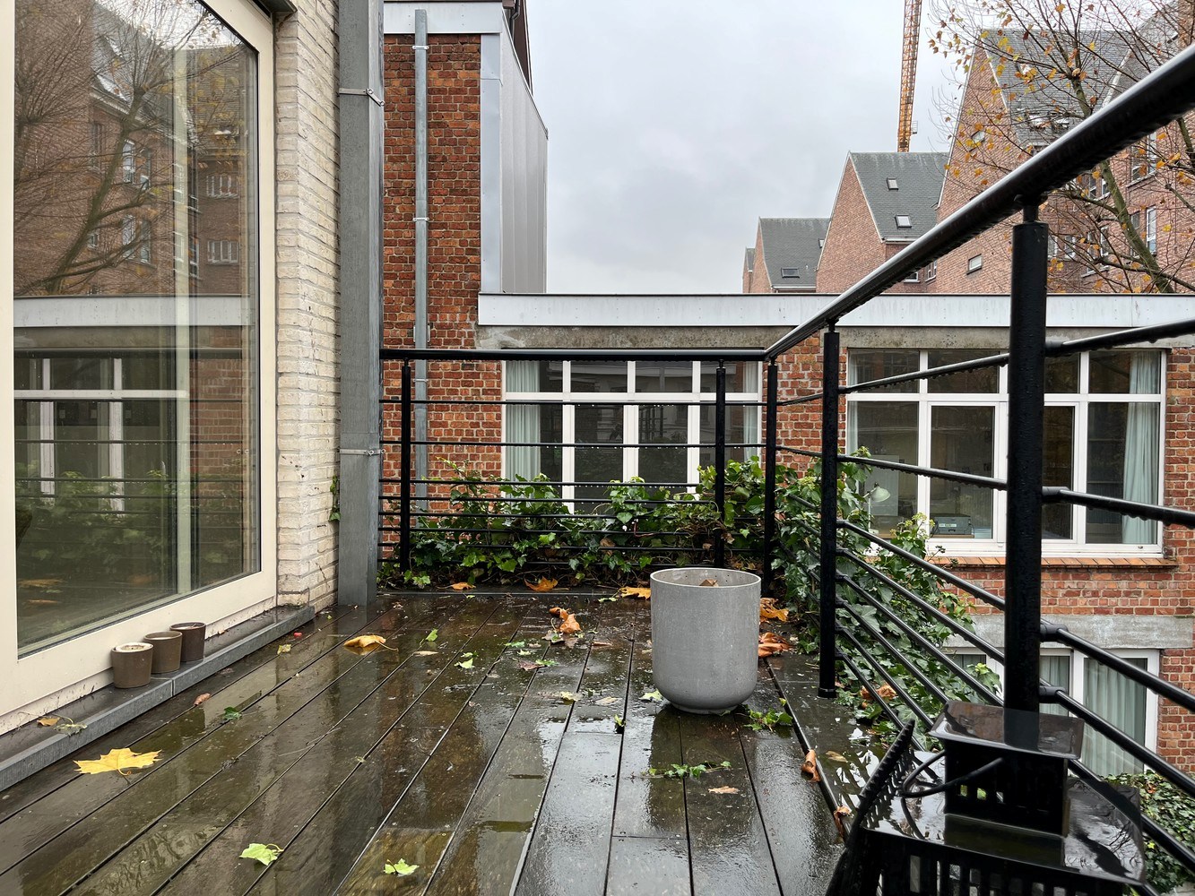 Zeer gezellige en lichtrijke duplexstudio met terras in hartje Gent! 