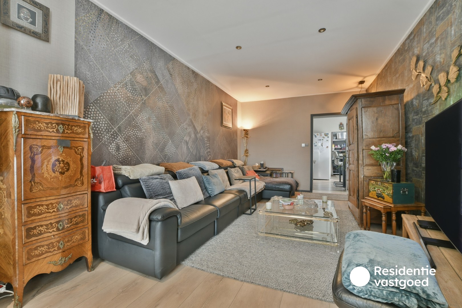 Ruim Drieslaapkamerappartement met Groot Terras in het Centrum van Blankenberge 