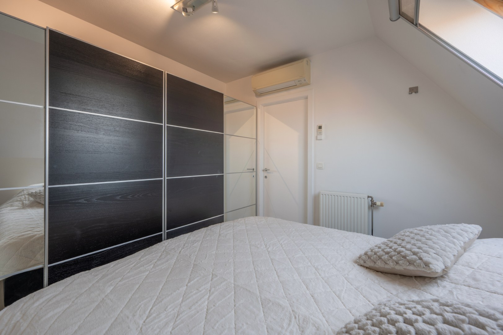 Absoluut instapklare en recent gebouwde duplex met zonneterrassen 