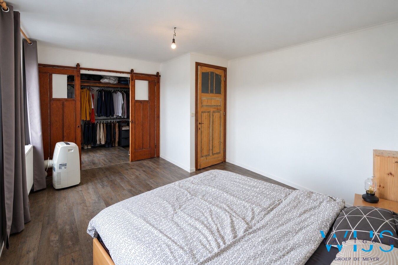 Gerenoveerde woning met ruime tuin in Doornzele/Desteldonk 