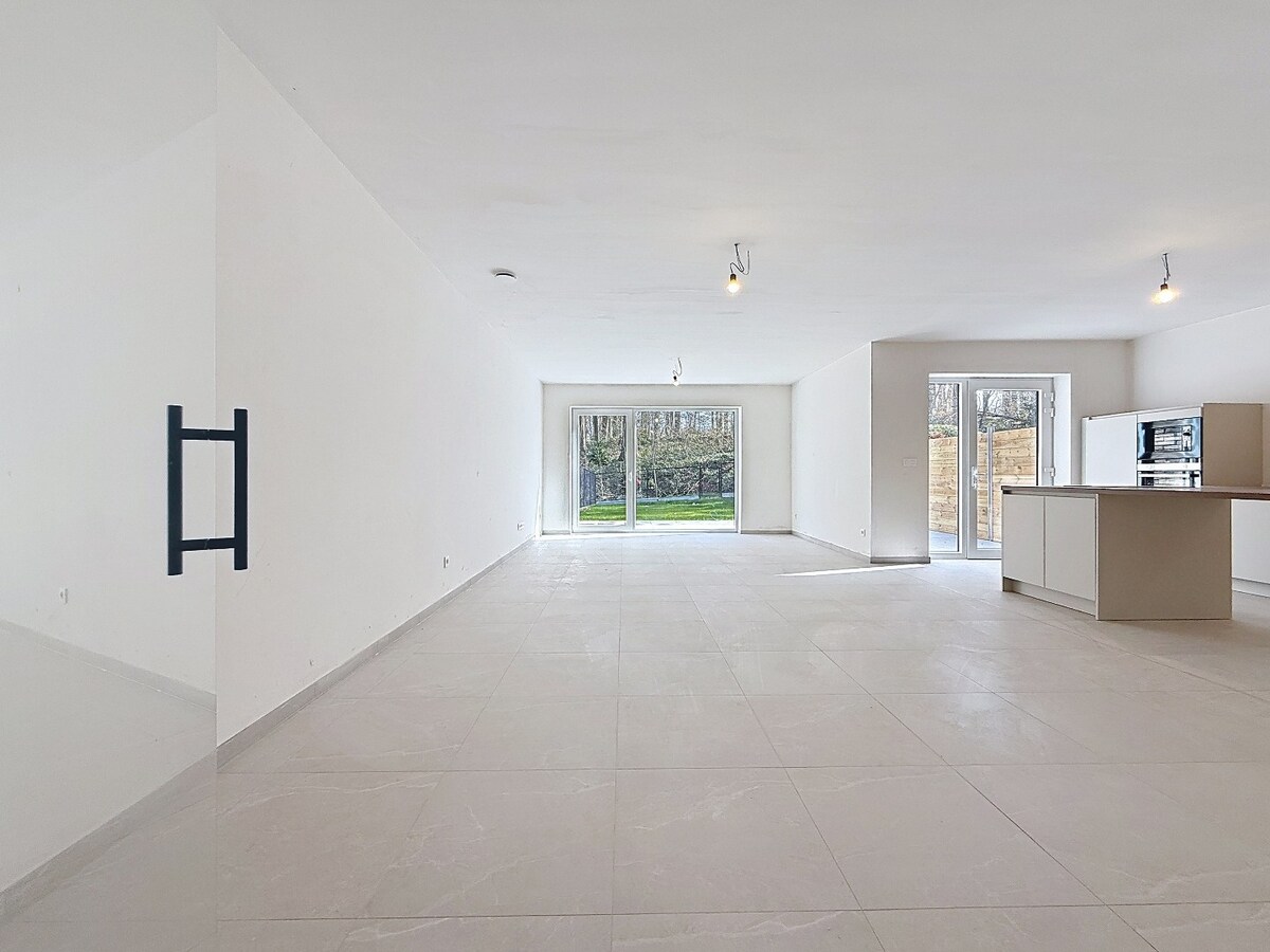 Piekfijn afgewerkte nieuwbouw BEN-woning te St-L-Houtem, 6% BTW mogelijk 