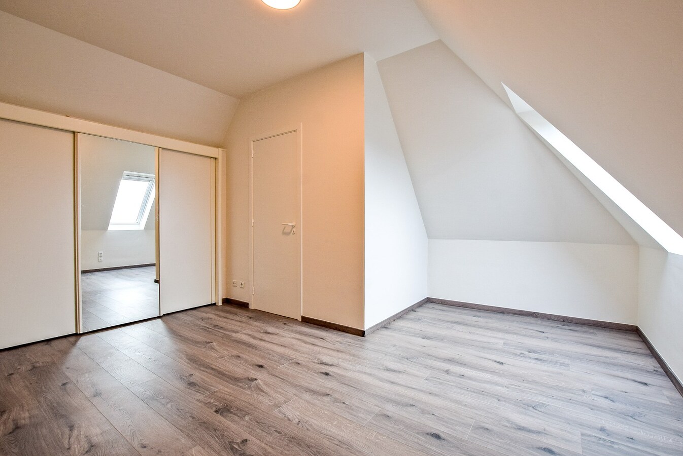 Te koop dak appartement - Veurne