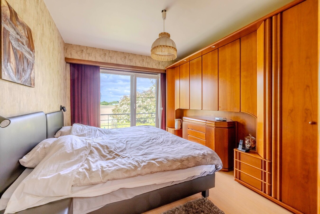 Ruime, landelijk gelegen woning op 65 are 