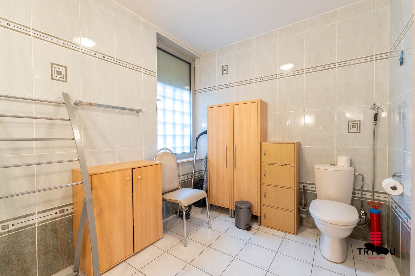 Ruim woon-appartement (120m²) met zicht op de Markt van Houthulst 