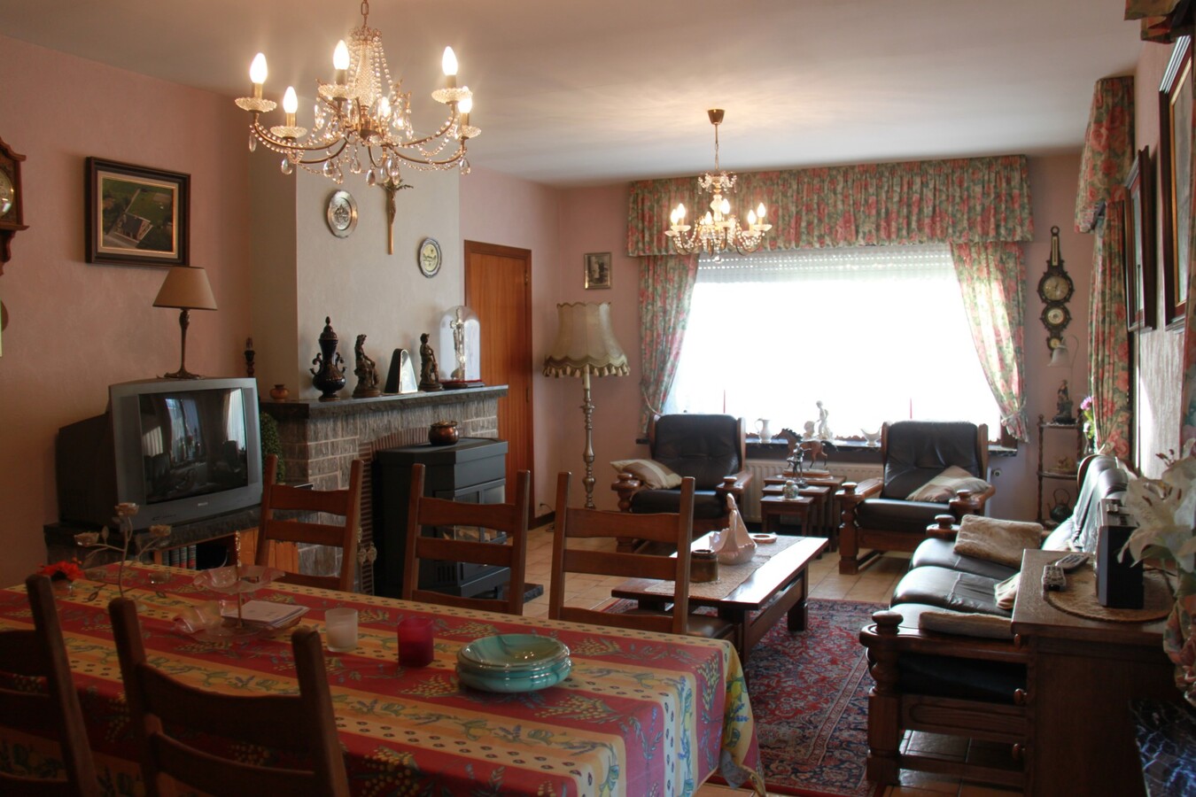 Alleenstaande woning met open zicht achteraan 