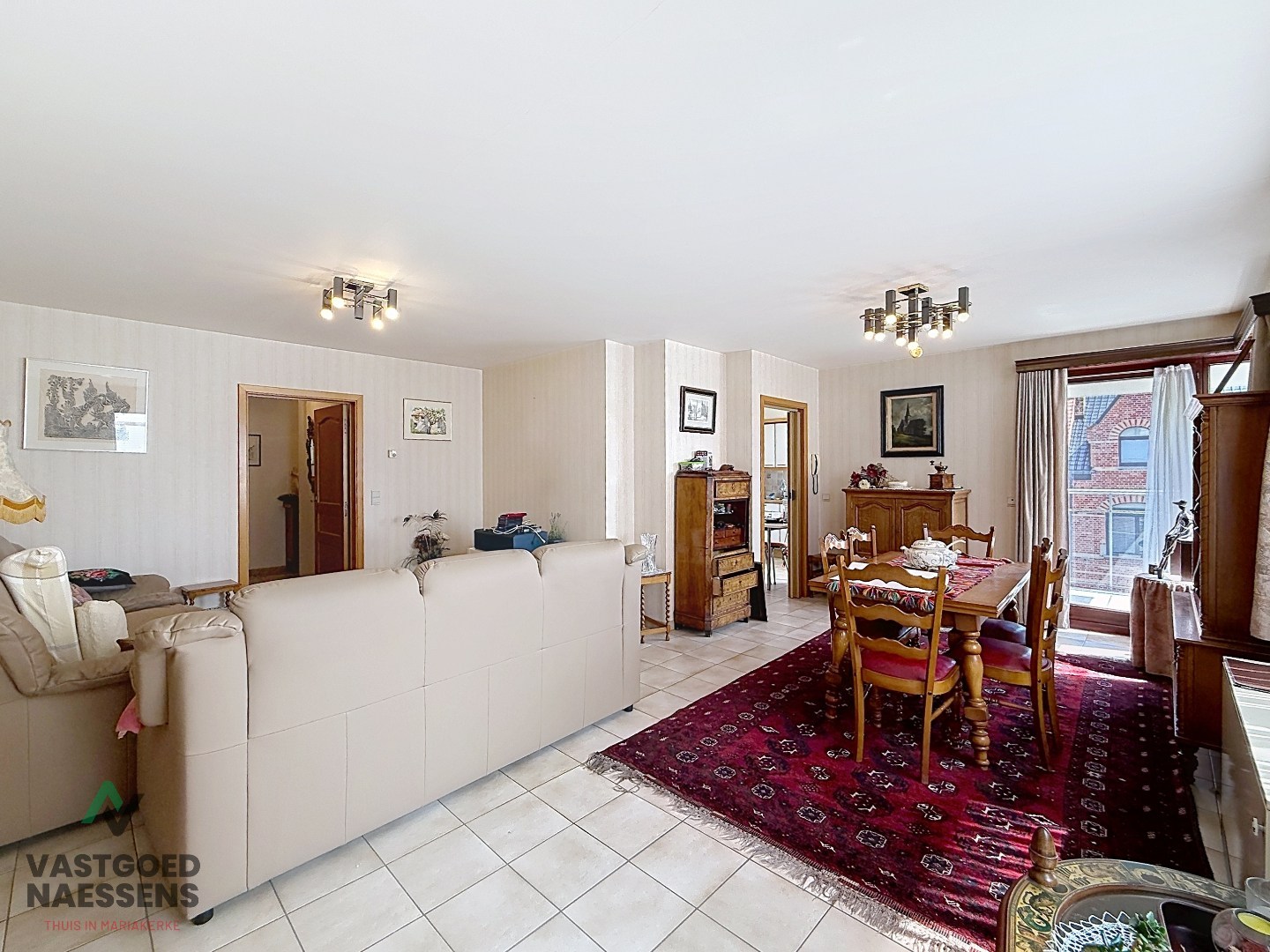 APPARTEMENT À RÉNOVER DE 3 CHAMBRES - TERRASSE ENSOLEILLÉE - QUARTIER RÉSIDENTIEL CALME 