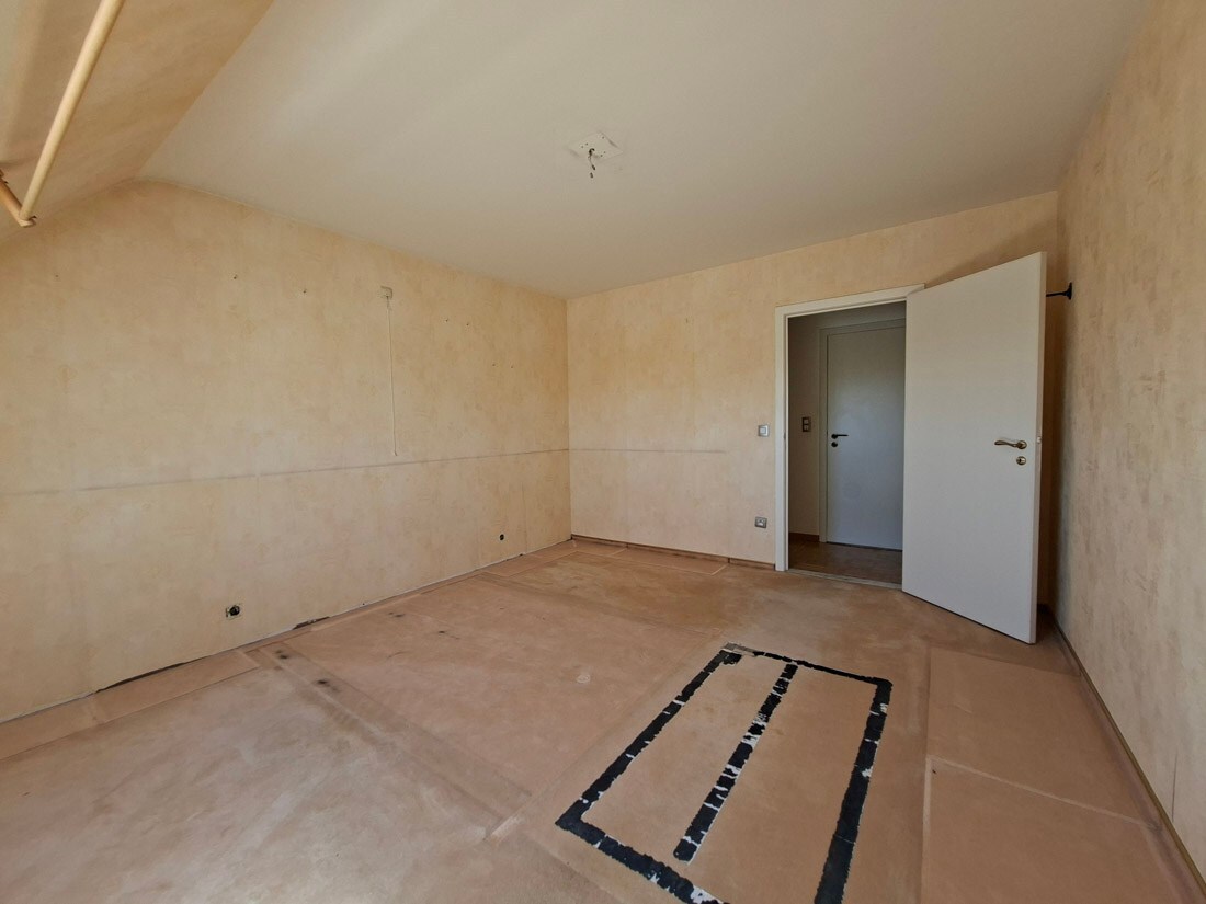 Centraal gelegen ruim 3 slaapkamer appartement te Lanaken 