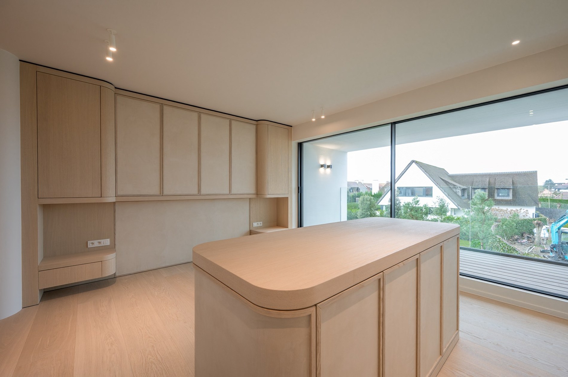 Luxueuze volledig afgewerkte nieuwbouwvilla gelegen aan de rand van het Zoute. 