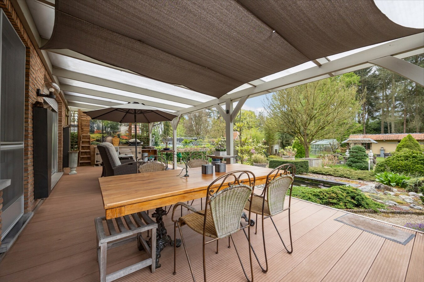 Rustig wonen in het groen –  gelijkvloerse woning op riant perceel van 2178 m² 