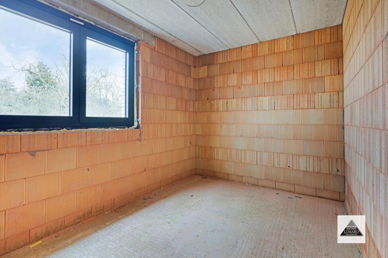 Nieuwbouw instapklare woning met 4 slaapkamers (waarvan 1 gelijkvloers) 