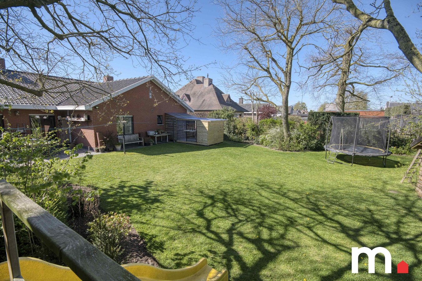 Mooie en welgelegen bungalow in centrum Oostrozebeke ! EPC B ! 