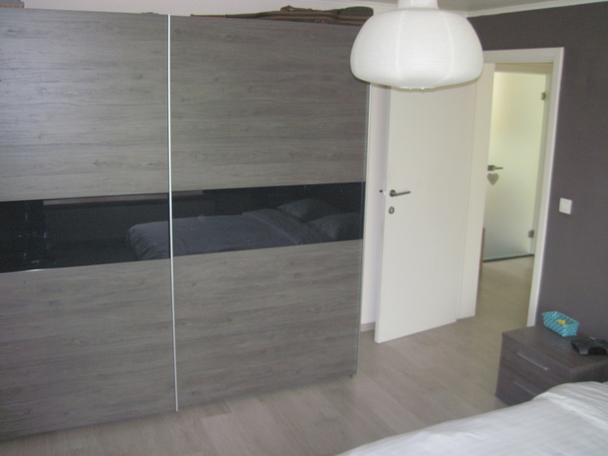 Prachtige en praktische woning (volledig vernieuwd anno 2012) ! 