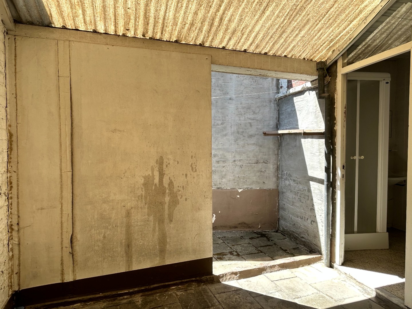Stadswoning met 3 slaapkamers en koer 