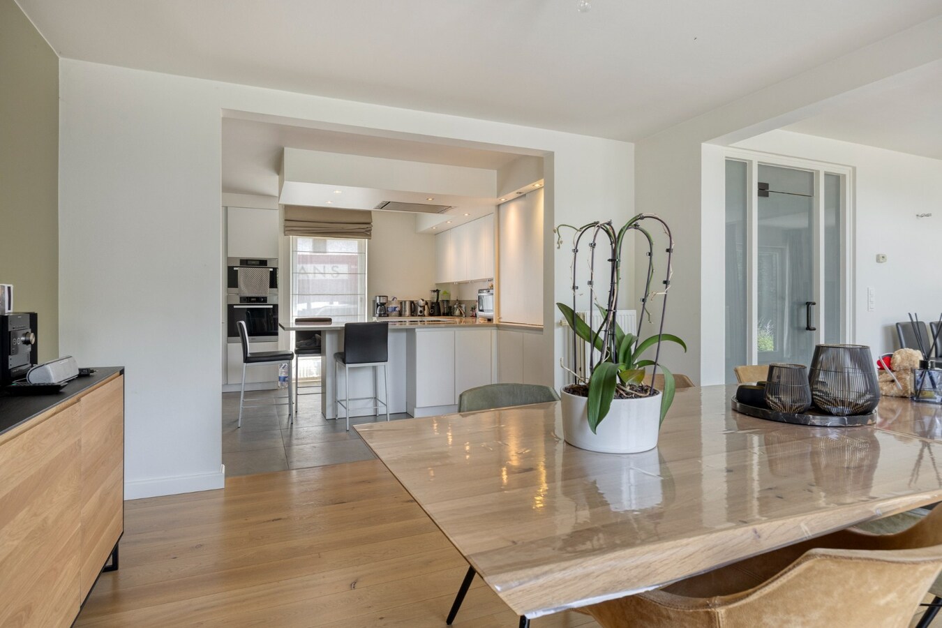 Exclusieve VILLA met zwembad in Zétrud-Lumay (Jodoigne) 