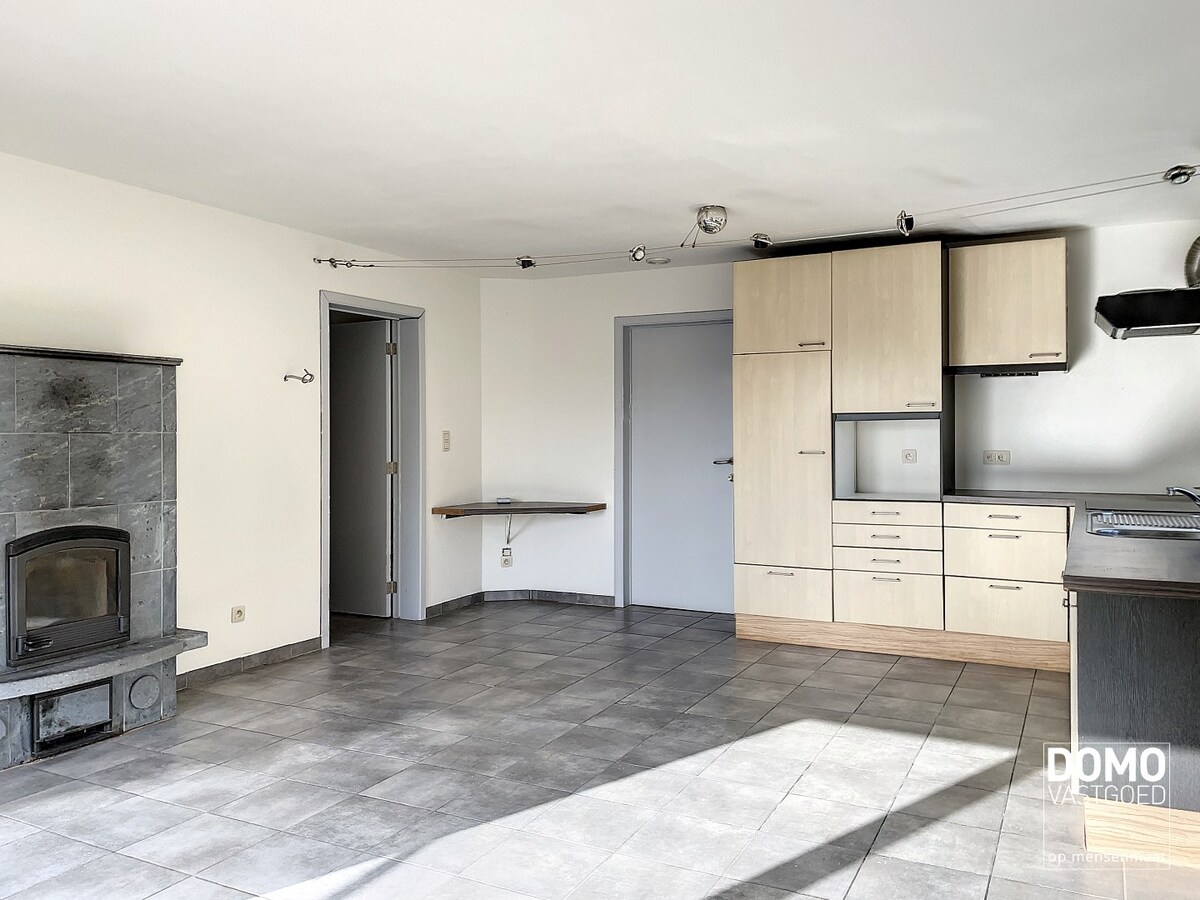 Ruim duplex appartement in Herk-de-Stad, 3 slaapkamers en tuin 