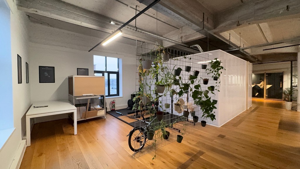 Loftkantoren te huur in Handelsdokcenter bij Gent-Dampoort