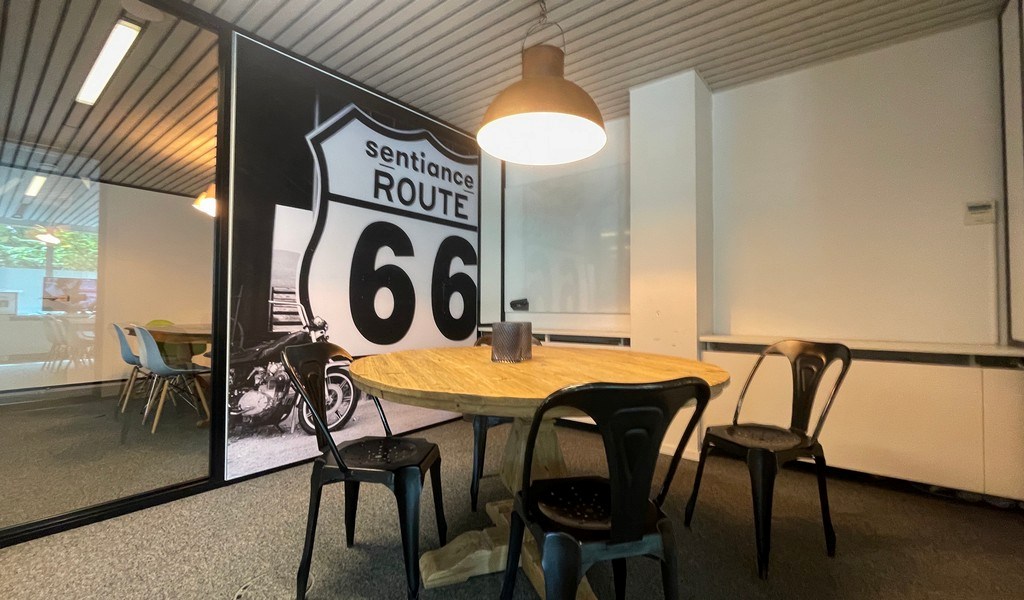 Gelijkvloers kantoor te huur nabij Singel in Antwerpen