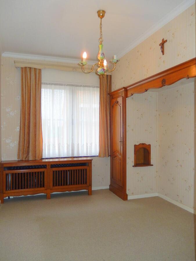 Woonhuis met 3 slaapkamers, tuin en garage 