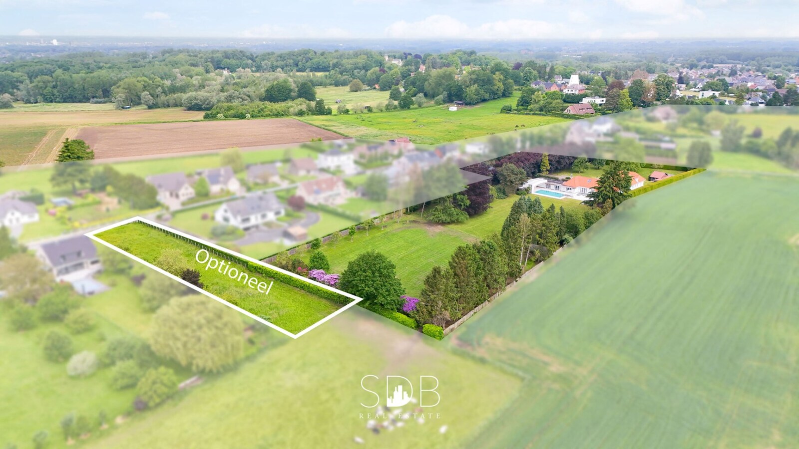 Prachtige villa met zwembad, paardenstallen, paddock en grasland op 1,3HA 