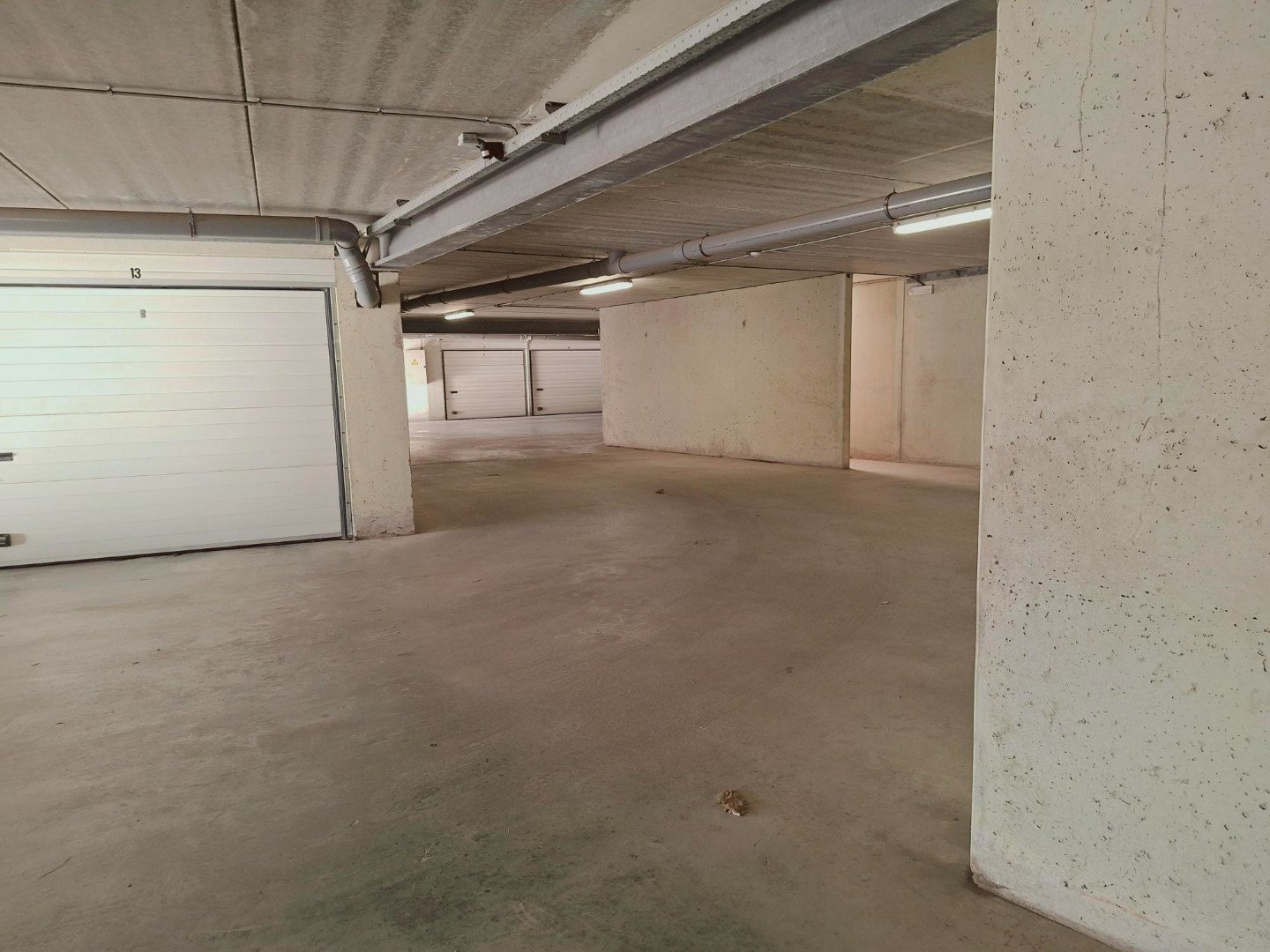 Ruime garagebox op wandelafstand van het strand – Zeebrugge 