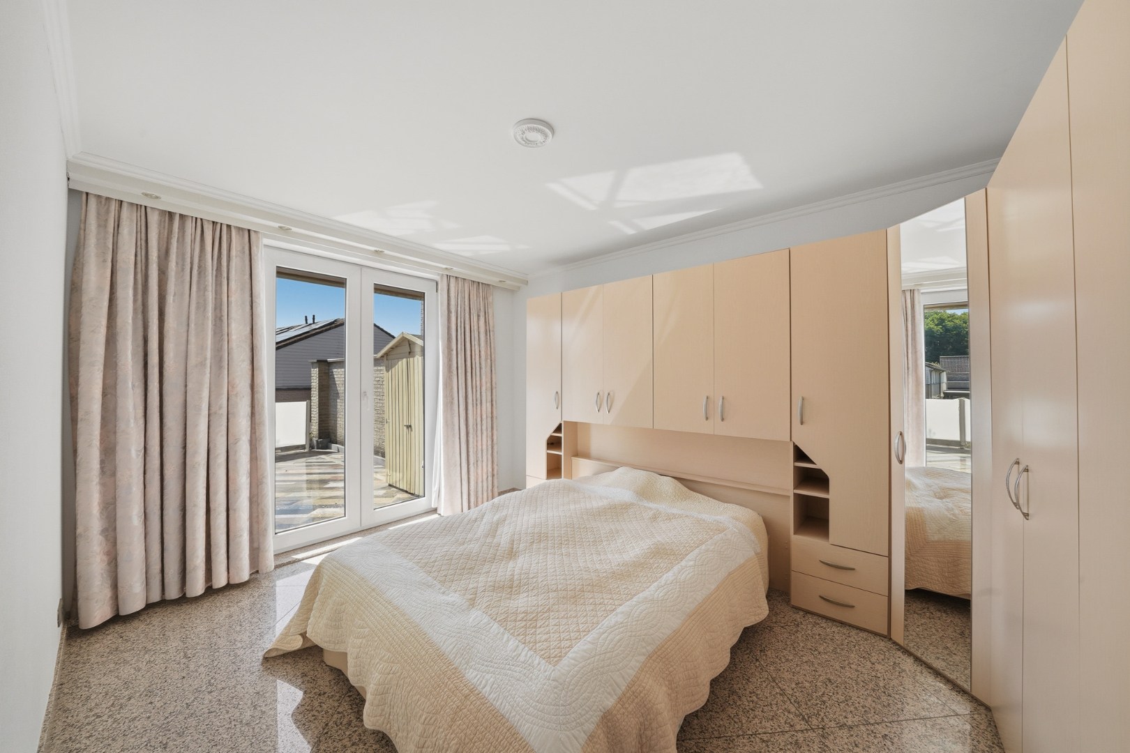 Instapklaar appartement met 2 slaapkamers en terras van 63 m² 