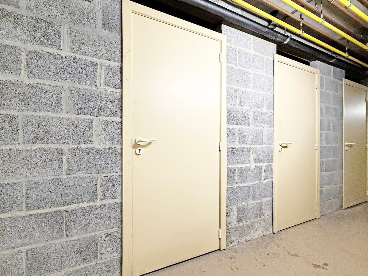 Penthouse met zonneterras en garagebox te centrum Zottegem 