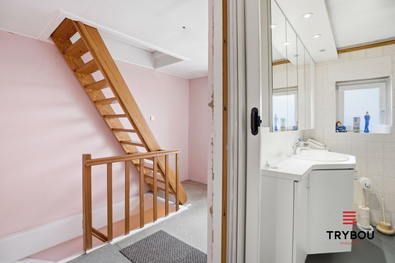 Alleenstaande woning met handelsruimte! 