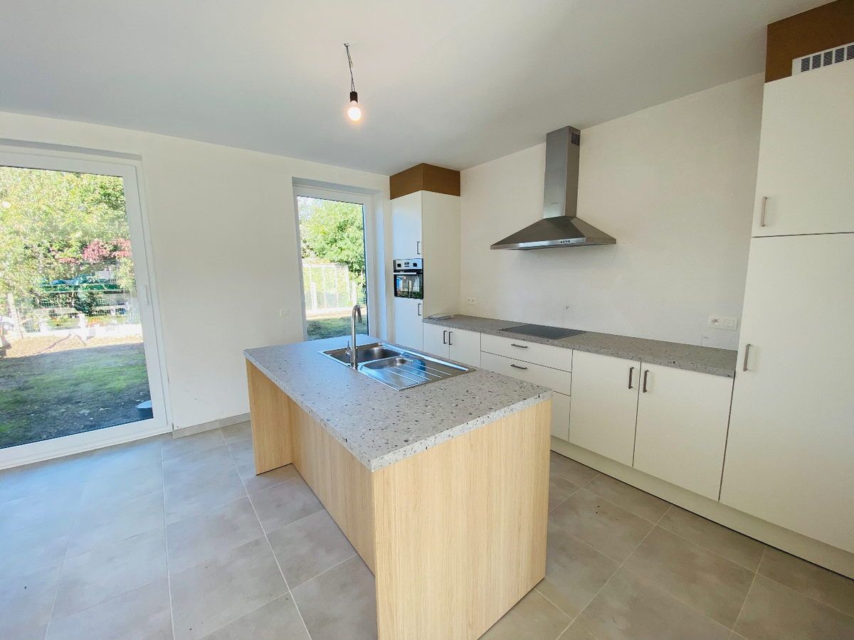 Nieuwbouwwoning met 3 slaapkamers te Eernegem 