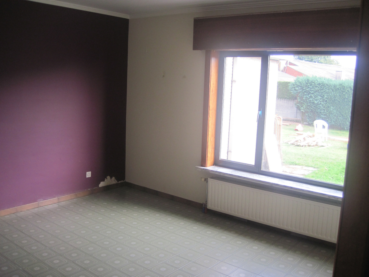 Degelijke gelijkvloerse woning. 