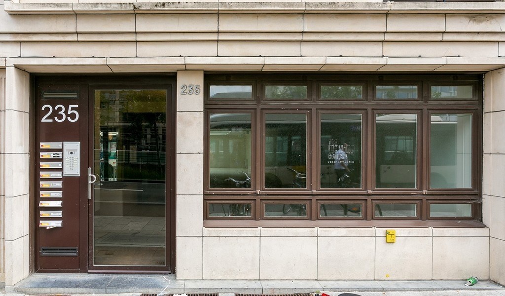 Gelijkvloers kantoor te huur vlakbij Centraal Station Antwerpen