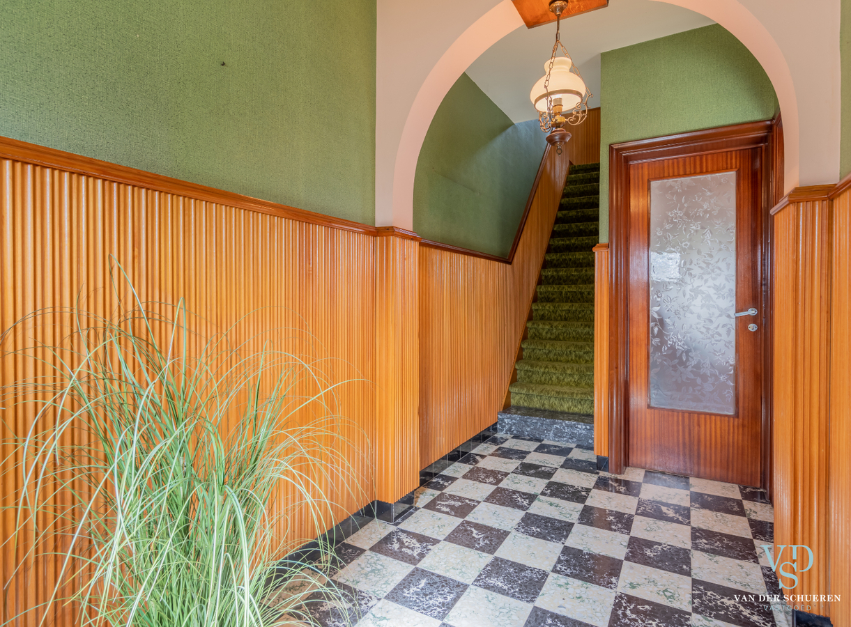 Statige halfopen bebouwing te Gavere 