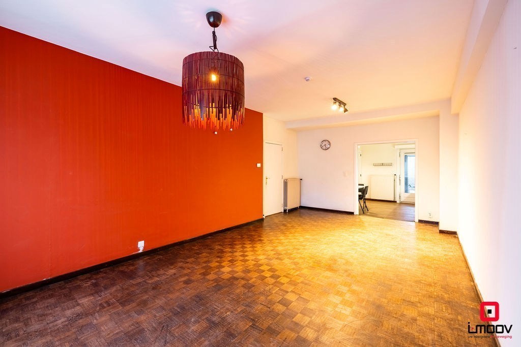 Ruim appartement met terras en garage op toplocatie in Gent 